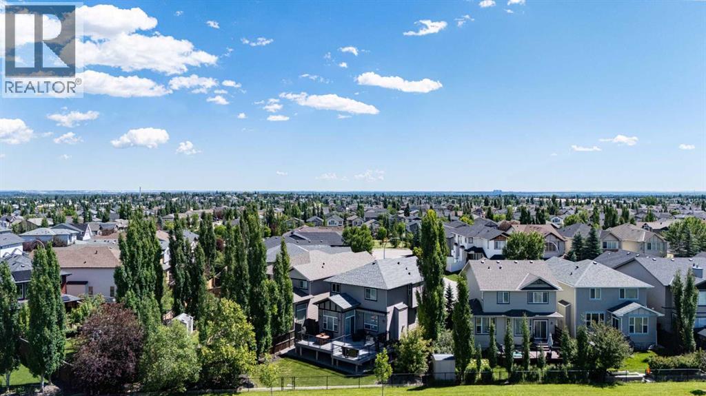 144 Everhollow Street SW, Calgary, Alberta  T2Y 0B1 - Photo 2 - A2329854