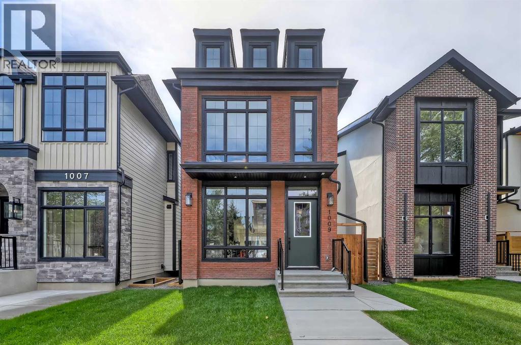 1009 18 Avenue NW, Calgary, Alberta