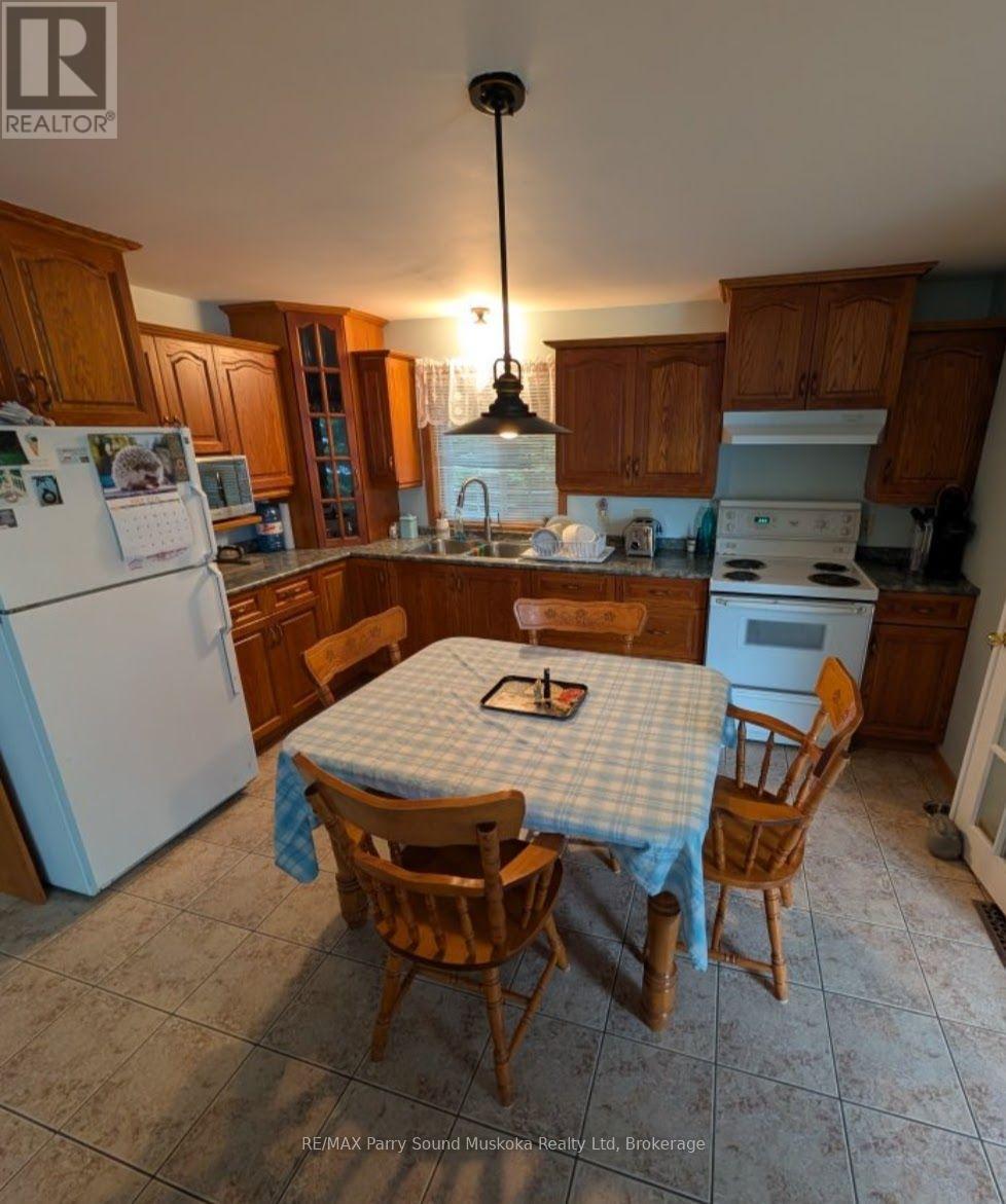 216 Lone Tree Road, Parry Sound Remote Area, Ontario P0H 1S0 - Photo 35 - X13631386