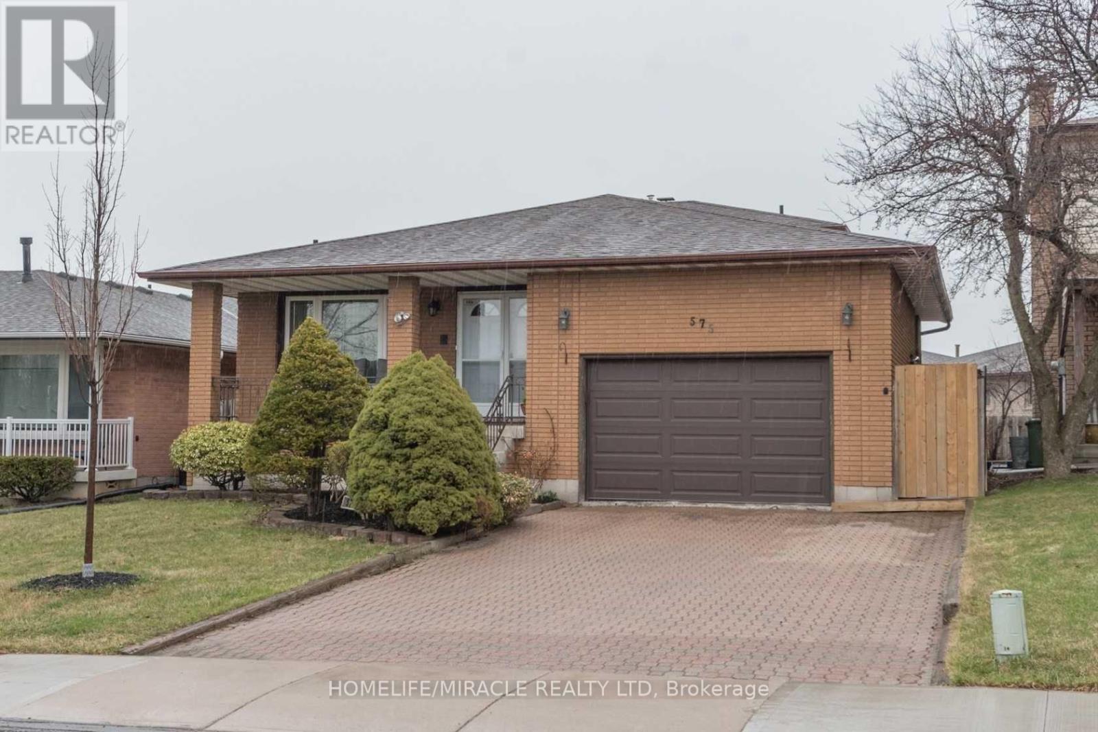 575 Upper Horning Road, Hamilton, Ontario  L9C 7P8 - Photo 1 - X13640052