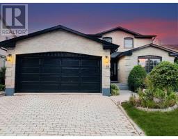 36 BING CRESCENT, Hamilton, Ontario