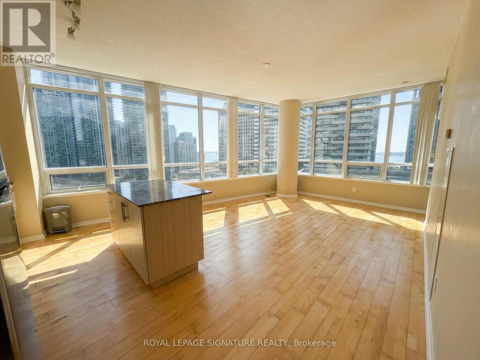1310 - 65 Bremner Boulevard, Toronto, Ontario  M5J 0A7 - Photo 5 - C13601360