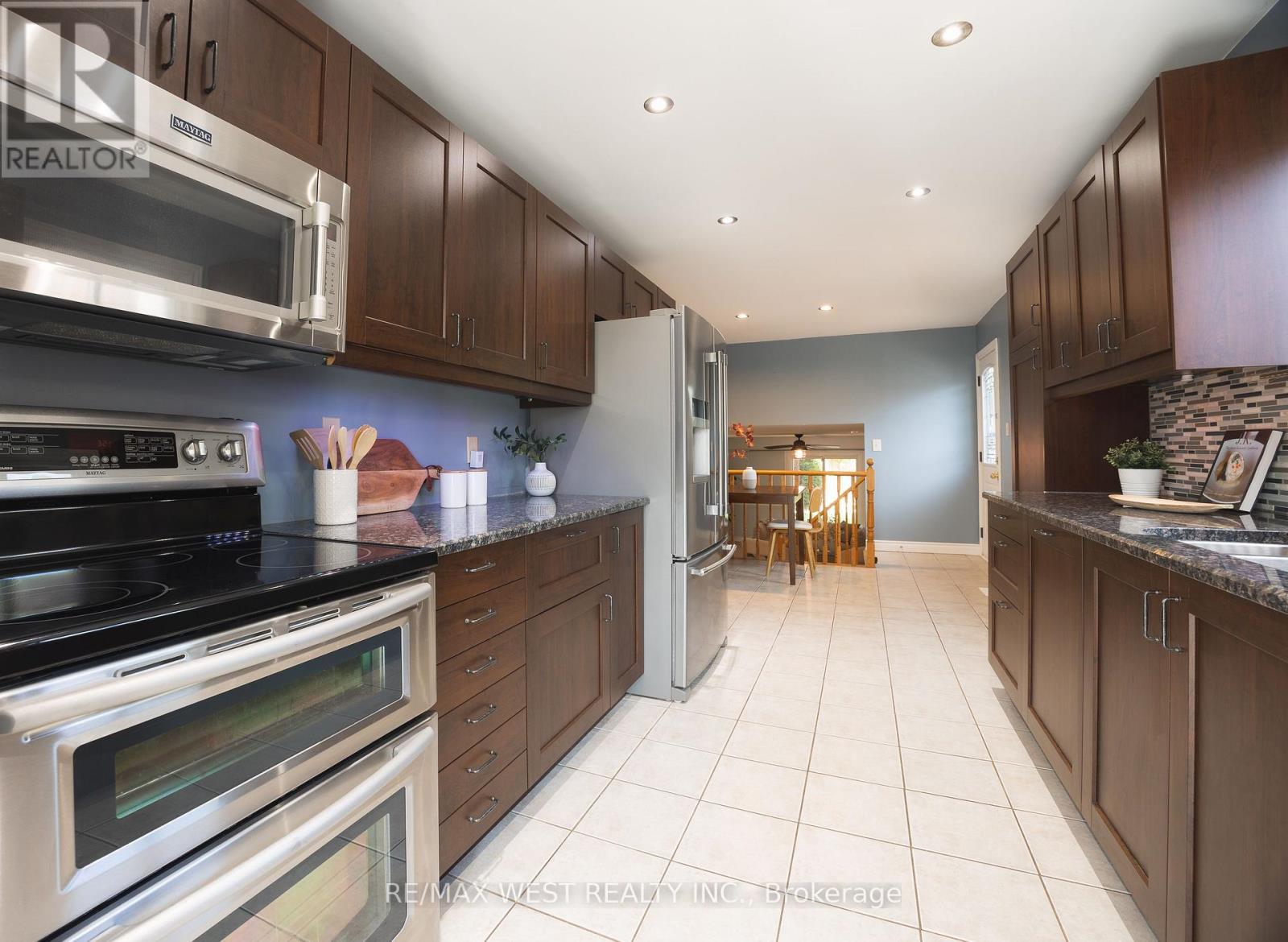 14 Souch Court, Clarington, Ontario  L1C 4G3 - Photo 10 - E13606080