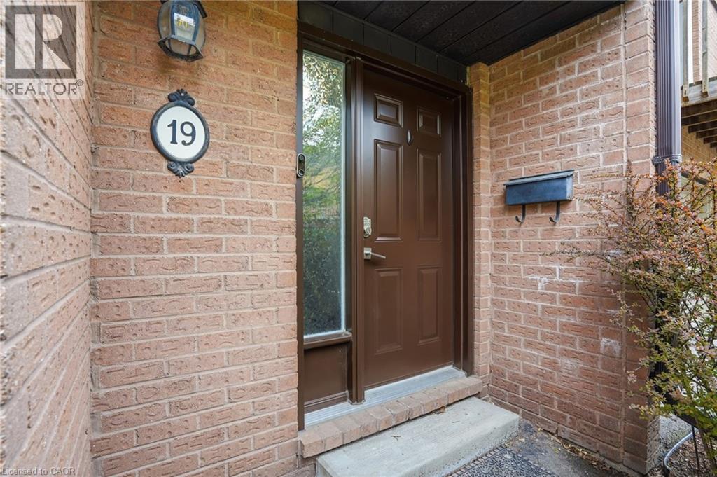 445 Stone Church Road W Unit# 19, Hamilton, Ontario  L9B 2L5 - Photo 5 - 40853518