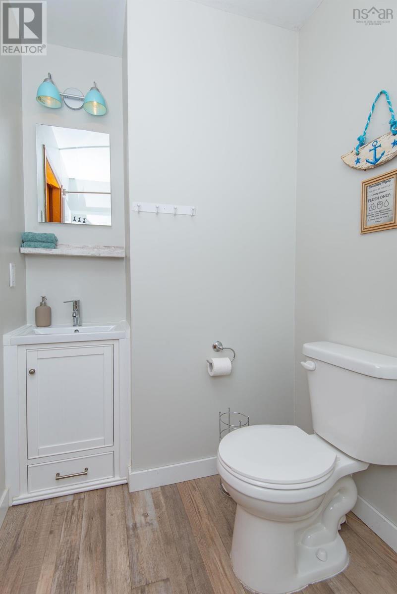 5956 Highway 1, Mavillette, Nova Scotia  B5A 5B3 - Photo 17 - 202608854