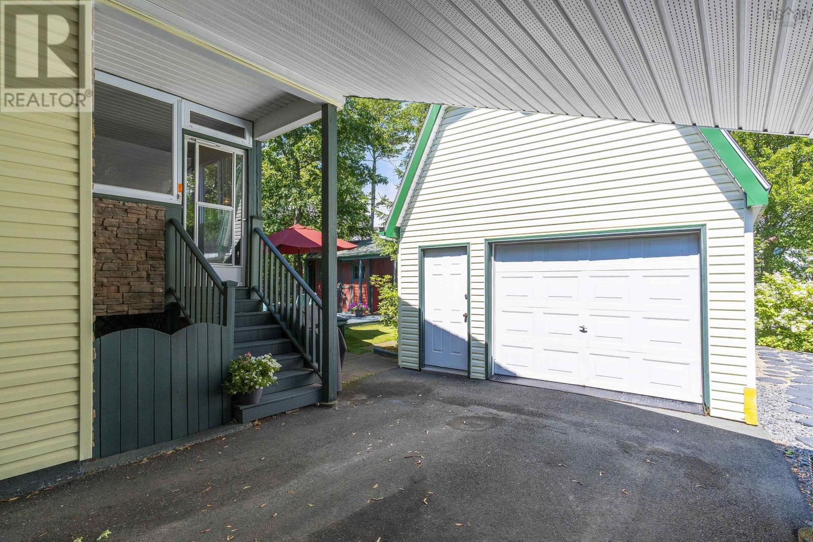1645 St Margarets Bay Road, Timberlea, Nova Scotia  B3T 1B4 - Photo 4 - 202619445