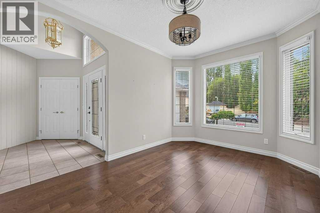 52 Sandstone Ridge Crescent, Okotoks, Alberta  T1S 1P9 - Photo 5 - A2324984