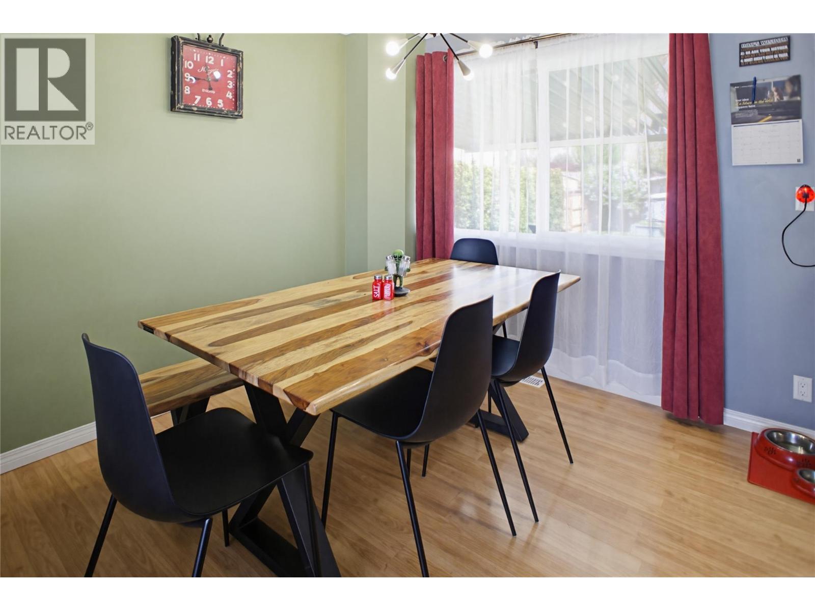 1684 Greenfield Avenue, Kamloops, British Columbia  V2B 4N6 - Photo 4 - 10394750