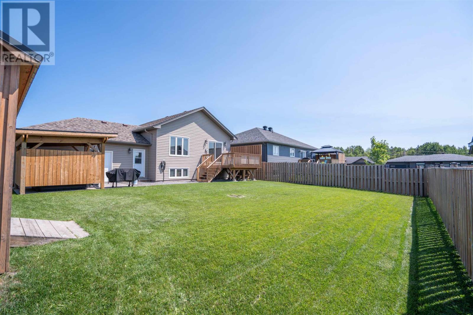 86 Chatfield Dr, Sault Ste. Marie, Ontario P6C 0B1 - Photo 39 - SM262054