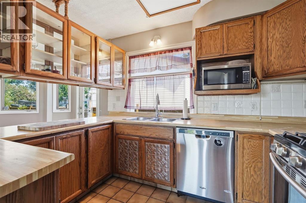 2037 18 Avenue, Didsbury, Alberta  T0M 0W0 - Photo 11 - A2334824