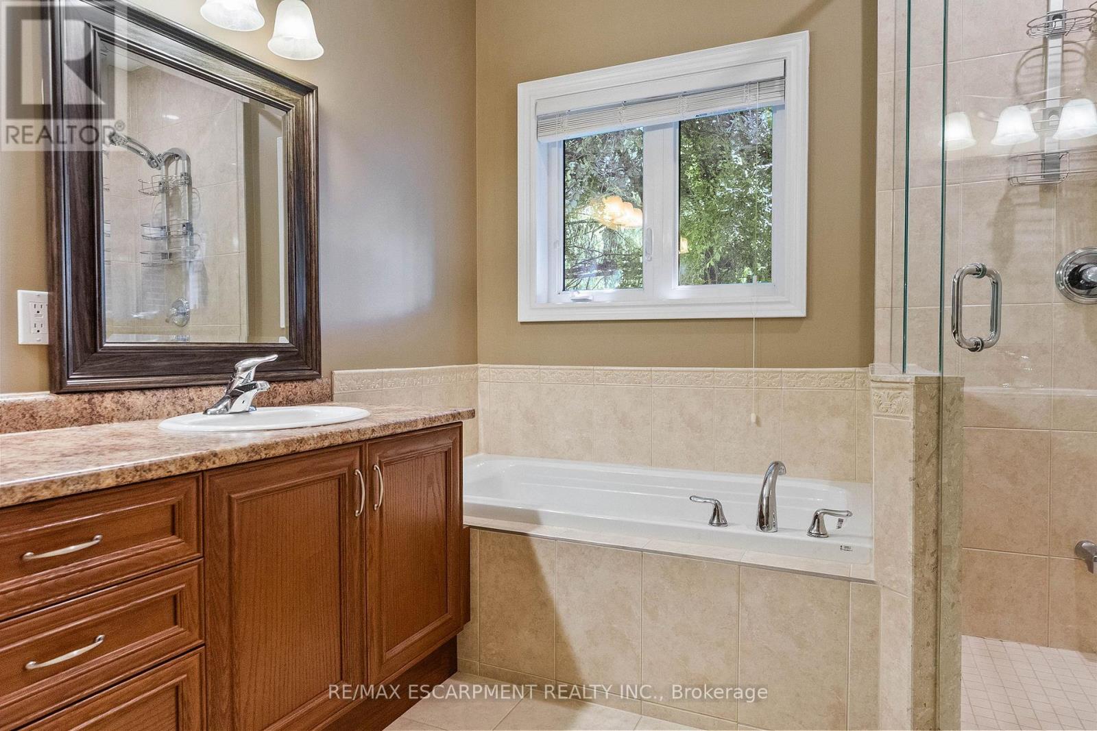 85 Park Street W, Mississauga, Ontario  L5H 1L2 - Photo 23 - W13637066