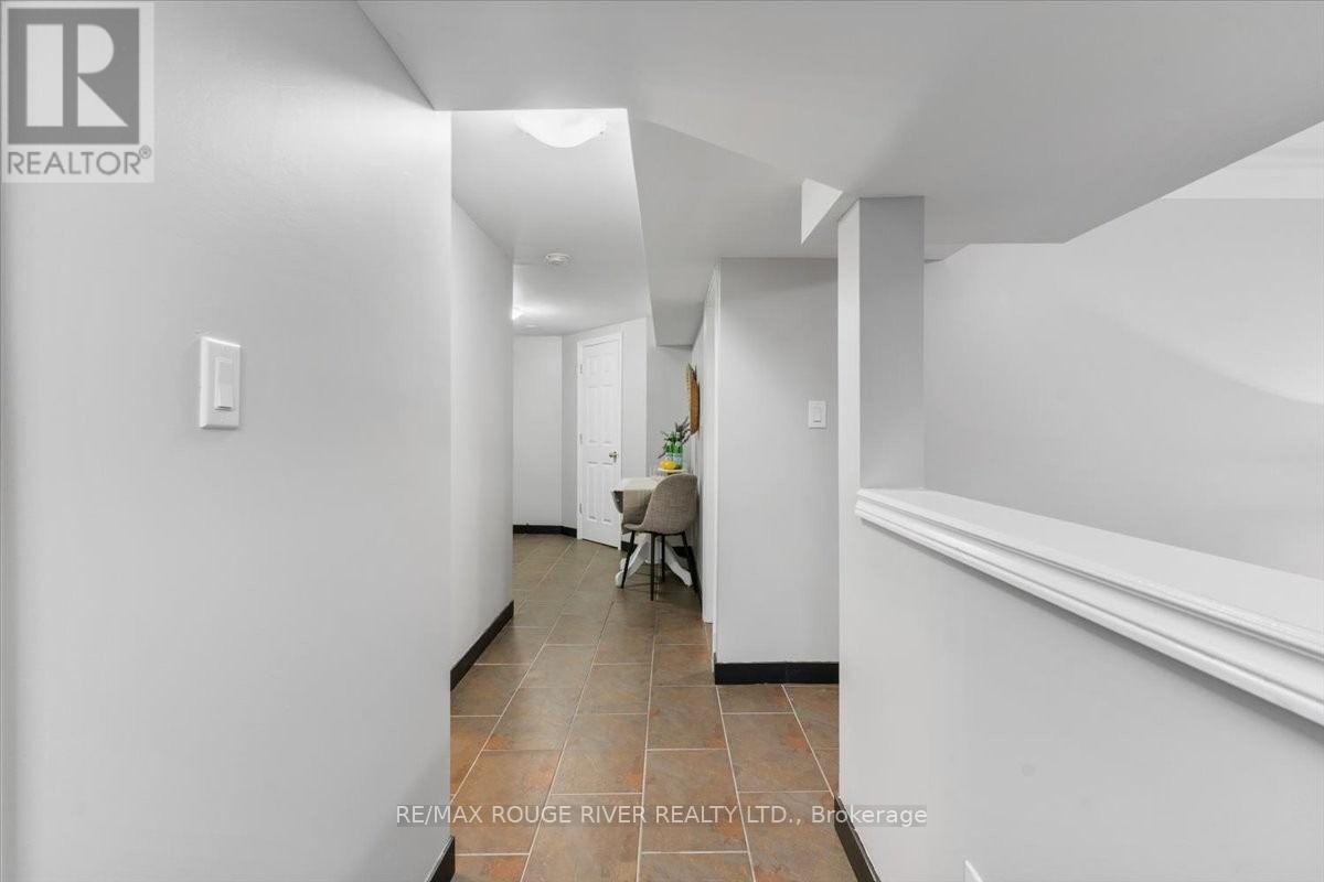Bsmt - 7 Inglis Avenue, Clarington, Ontario  L1E 2A8 - Photo 4 - E13640504