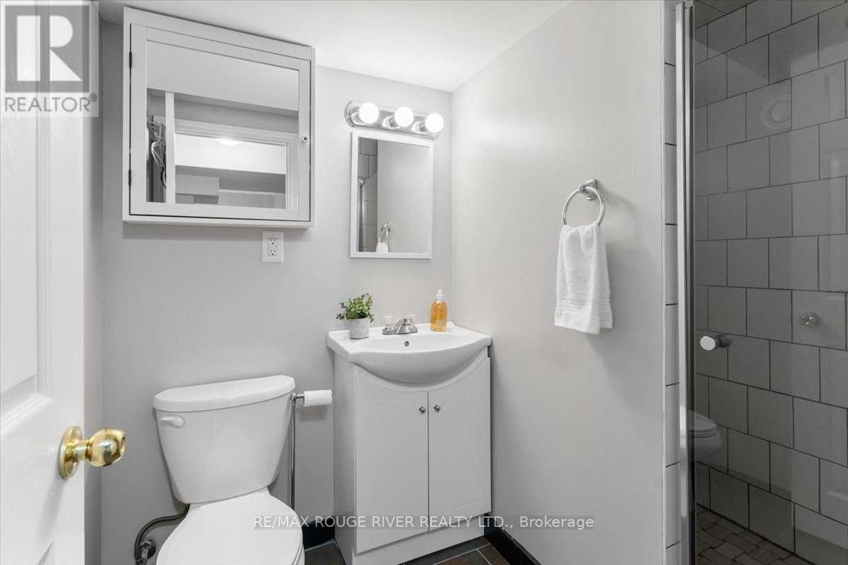 Bsmt - 7 Inglis Avenue, Clarington, Ontario  L1E 2A8 - Photo 6 - E13640504