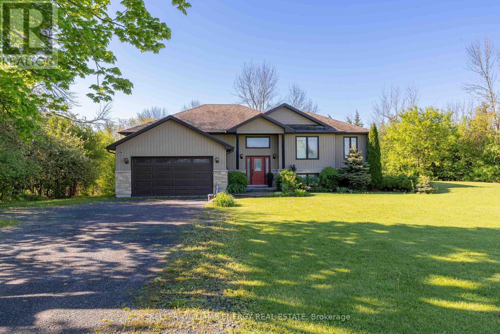 1687 LAKESIDE DRIVE, Prince Edward County, Ontario