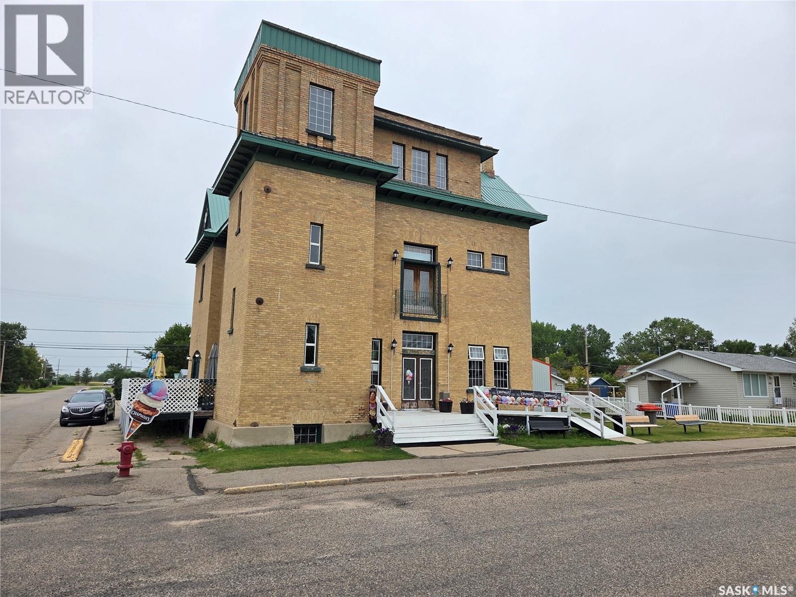 201 Main Street, Arcola, Saskatchewan  S0C 0G0 - Photo 3 - SK027083