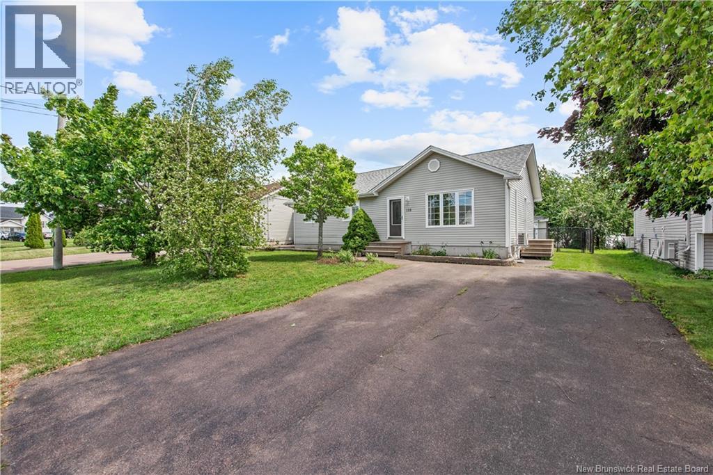 118 Hemmer Jane Drive, Moncton, New Brunswick  E1G 2H4 - Photo 2 - NB145166