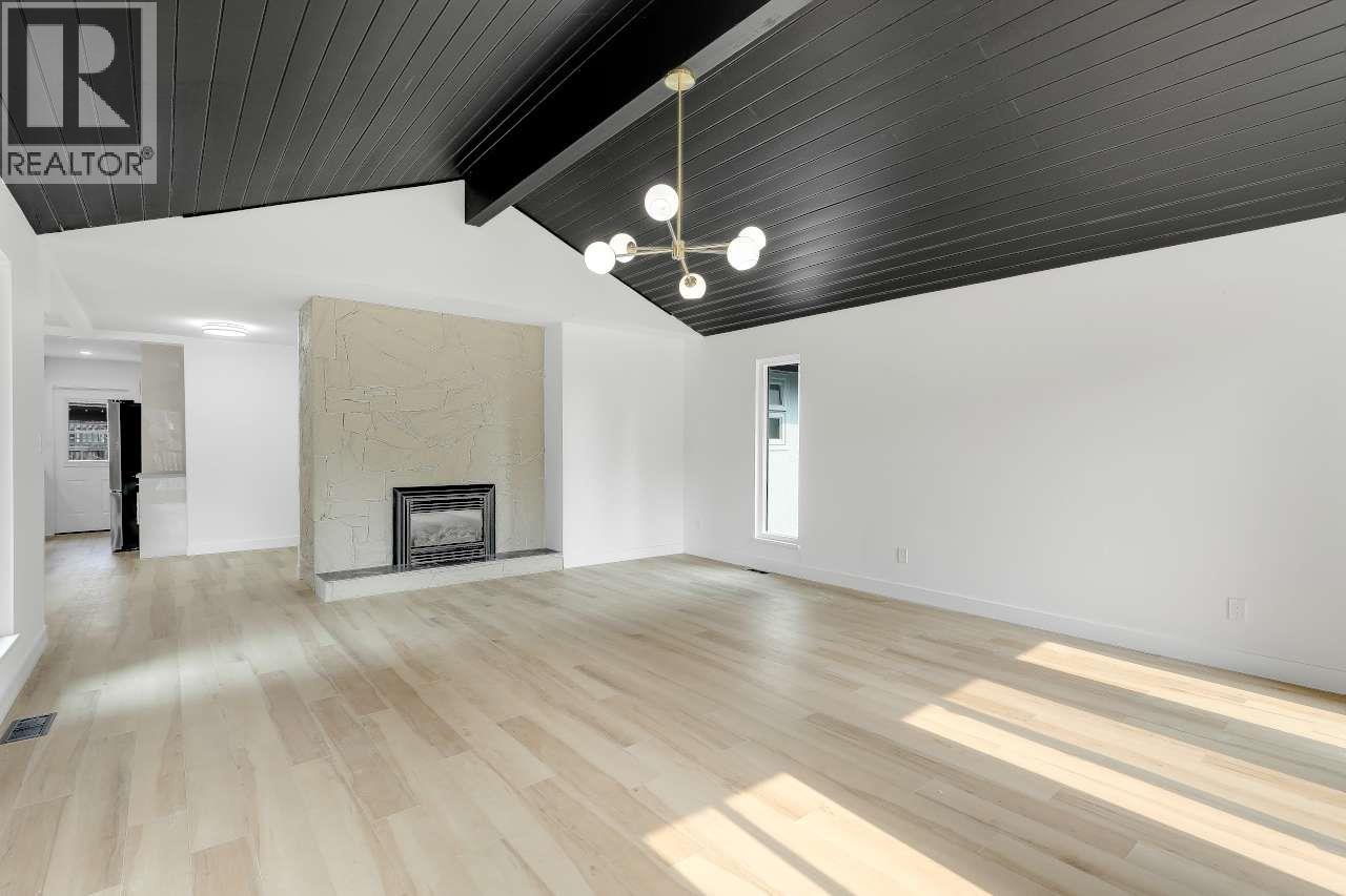 869 Gale Drive, Tsawwassen, British Columbia  V4M 2P6 - Photo 4 - R3152627