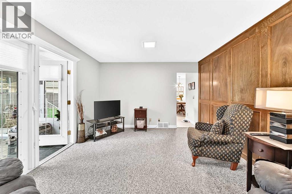 39 Deer Run Place SE, Calgary, Alberta  T2J 5R2 - Photo 16 - A2327207