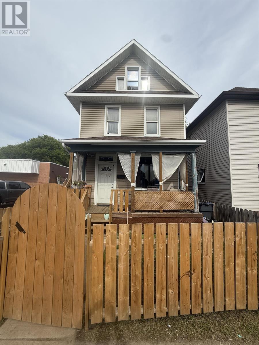 336 May Street North, Thunder Bay, Ontario  P7C 3R2 - Photo 2 - TB2601695