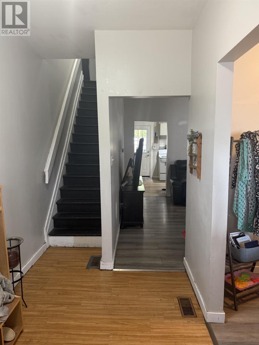 336 May Street North, Thunder Bay, Ontario  P7C 3R2 - Photo 5 - TB2601695