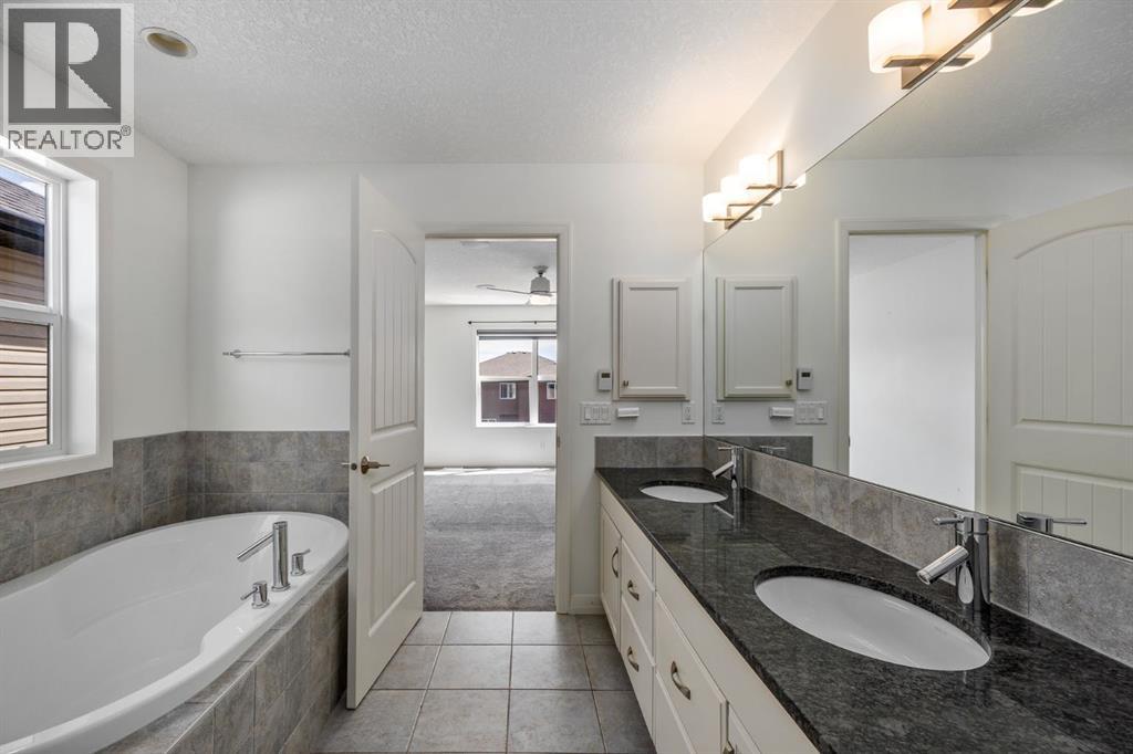 31 Chaparral Valley Way SE, Calgary, Alberta  T2X 0S1 - Photo 23 - A2327872