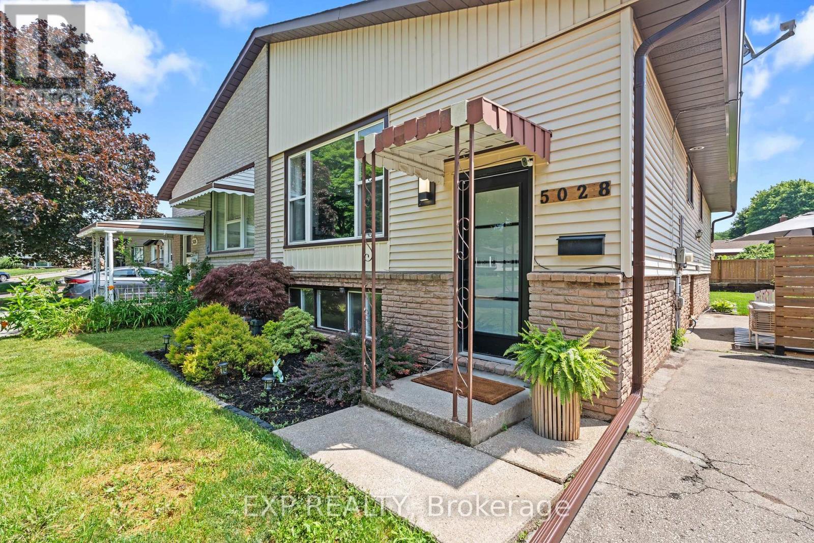 5028 Gage Court, Niagara Falls, Ontario  L2E 7B5 - Photo 7 - X13640422