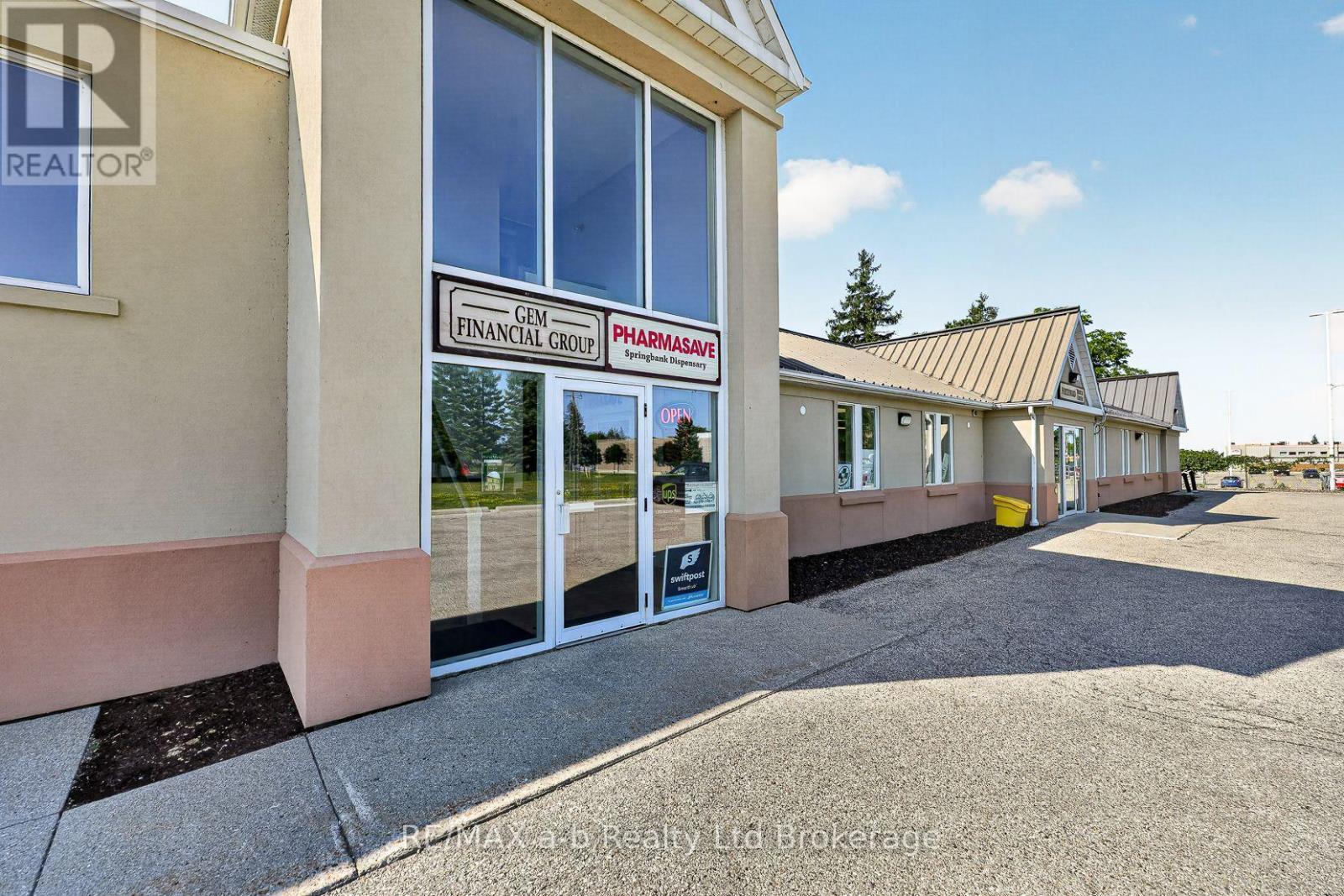 35 Springbank Avenue N, Woodstock, Ontario  N4S 7P6 - Photo 3 - X13640226