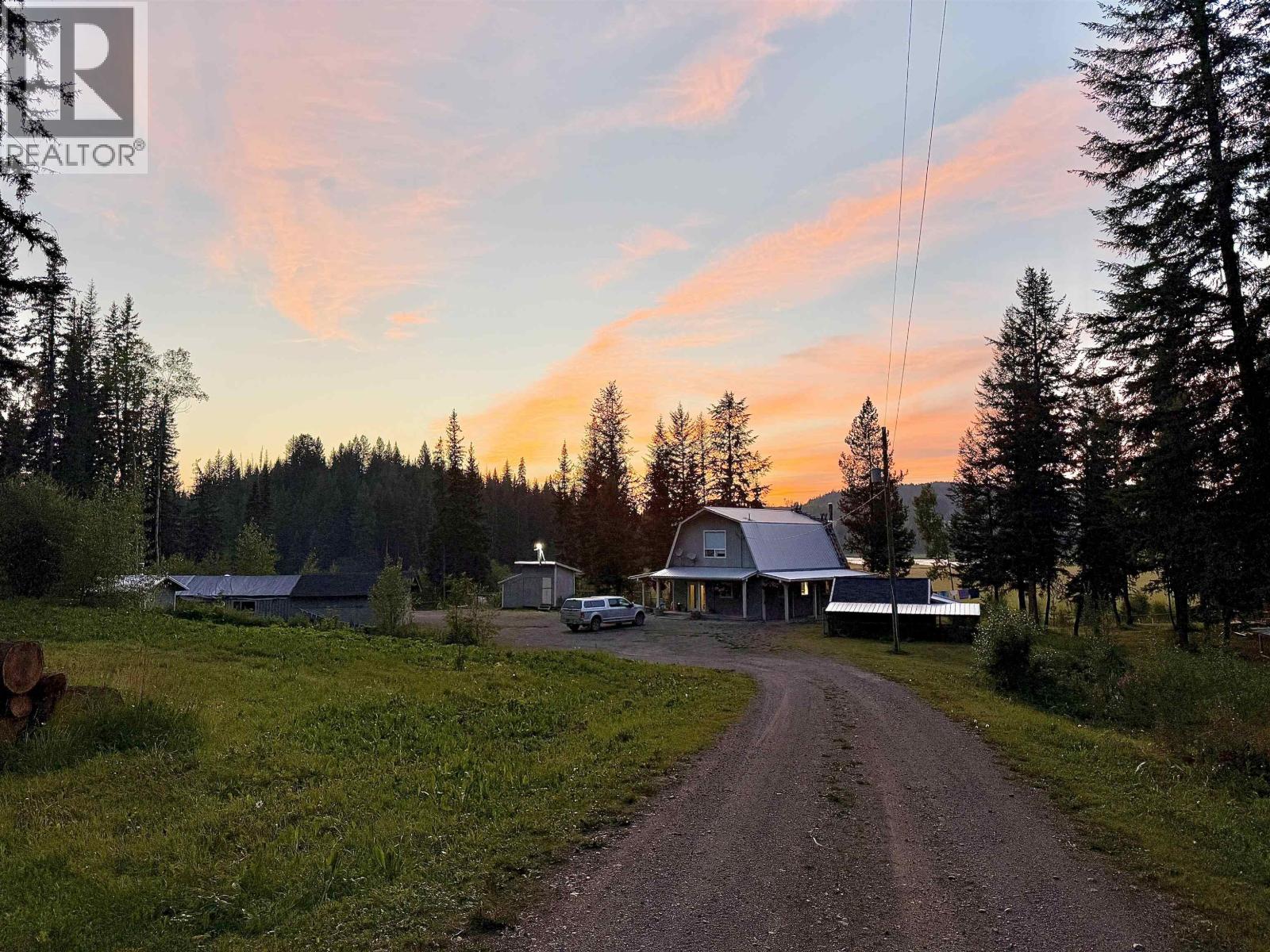 3535 Westwick Pit Road, 150 Mile House, British Columbia  V0K 2G0 - Photo 1 - R3152809