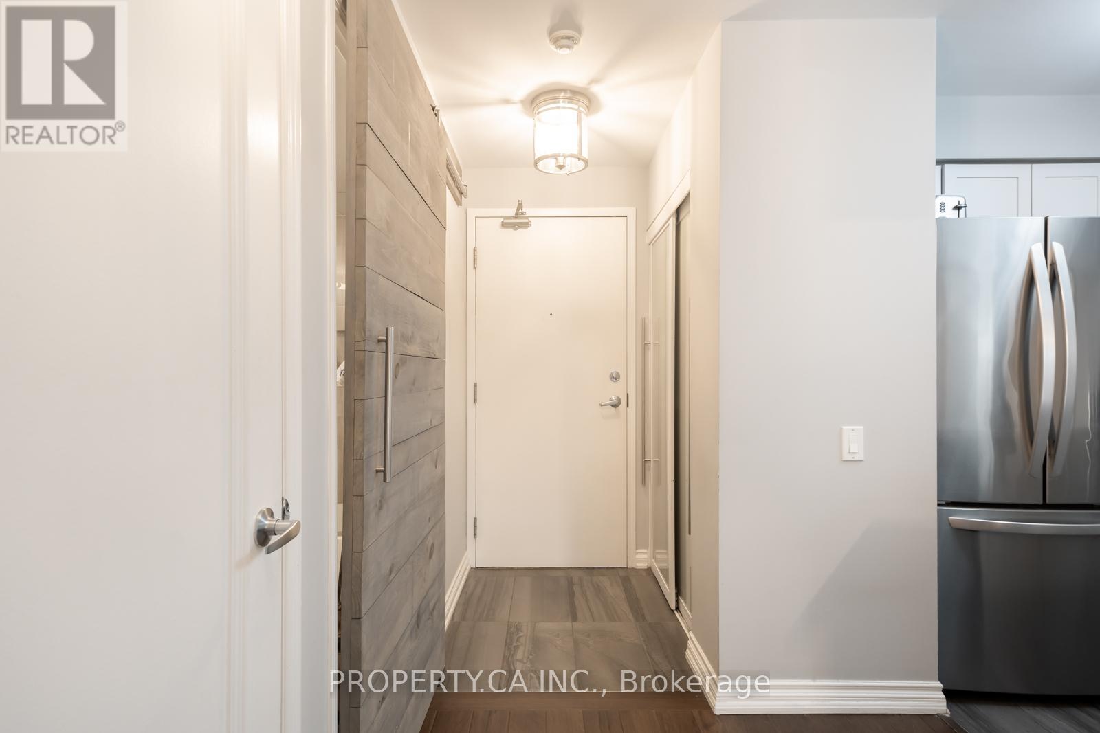 202 - 60 St Clair Avenue W, Toronto, Ontario  M4V 1M1 - Photo 13 - C13077320