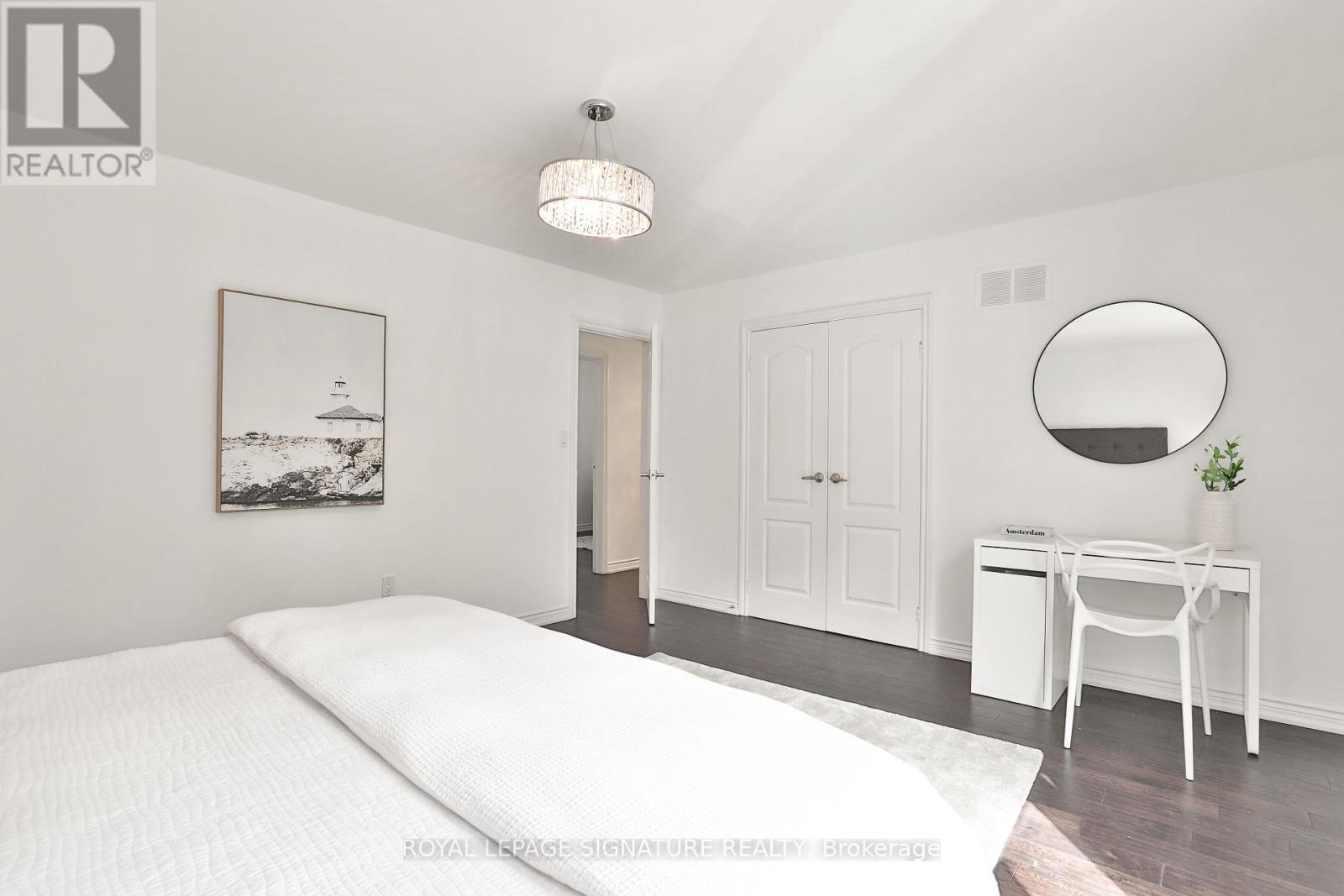 280 Gowan Avenue, Toronto, Ontario  M4J 2K6 - Photo 19 - E13434786