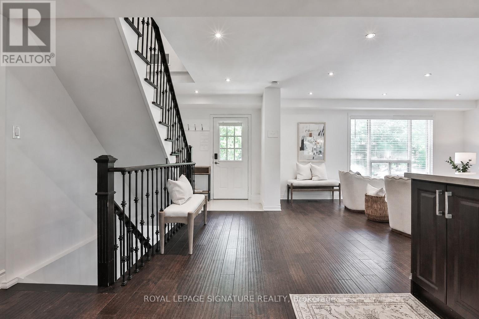 280 Gowan Avenue, Toronto, Ontario  M4J 2K6 - Photo 4 - E13434786