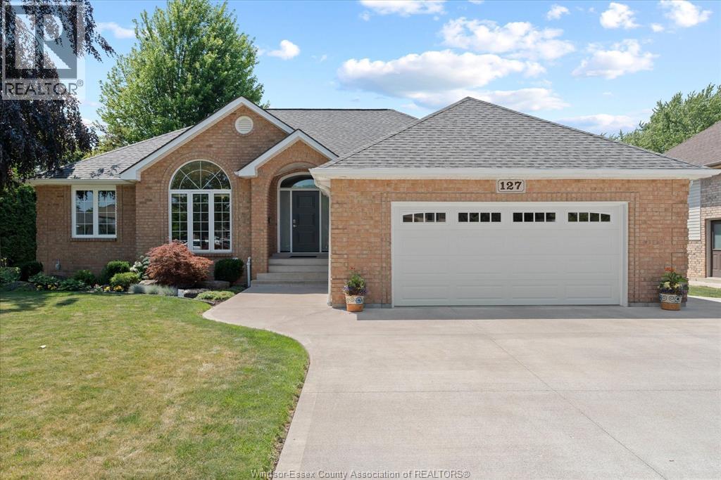MLS# 26018939: 127 WINTERMUTE AVENUE, Lakeshore, Canada