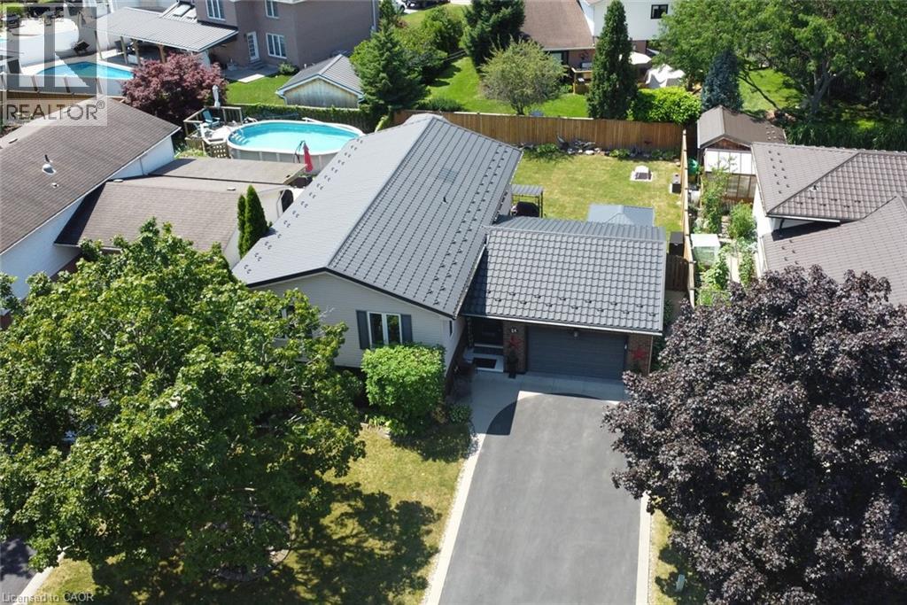 24 Buchanan Drive, Caledonia, Ontario  N3W 1H1 - Photo 2 - 40853057