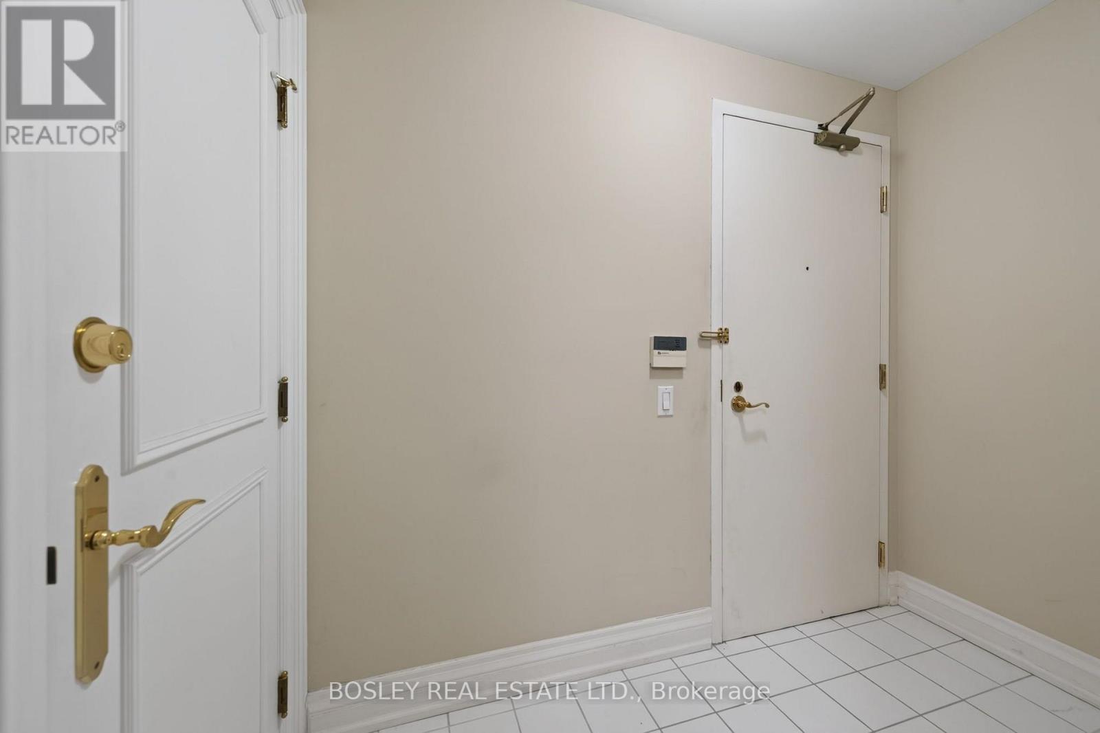 1403 - 38 Avenue Road, Toronto, Ontario  M5R 2G2 - Photo 31 - C13558320
