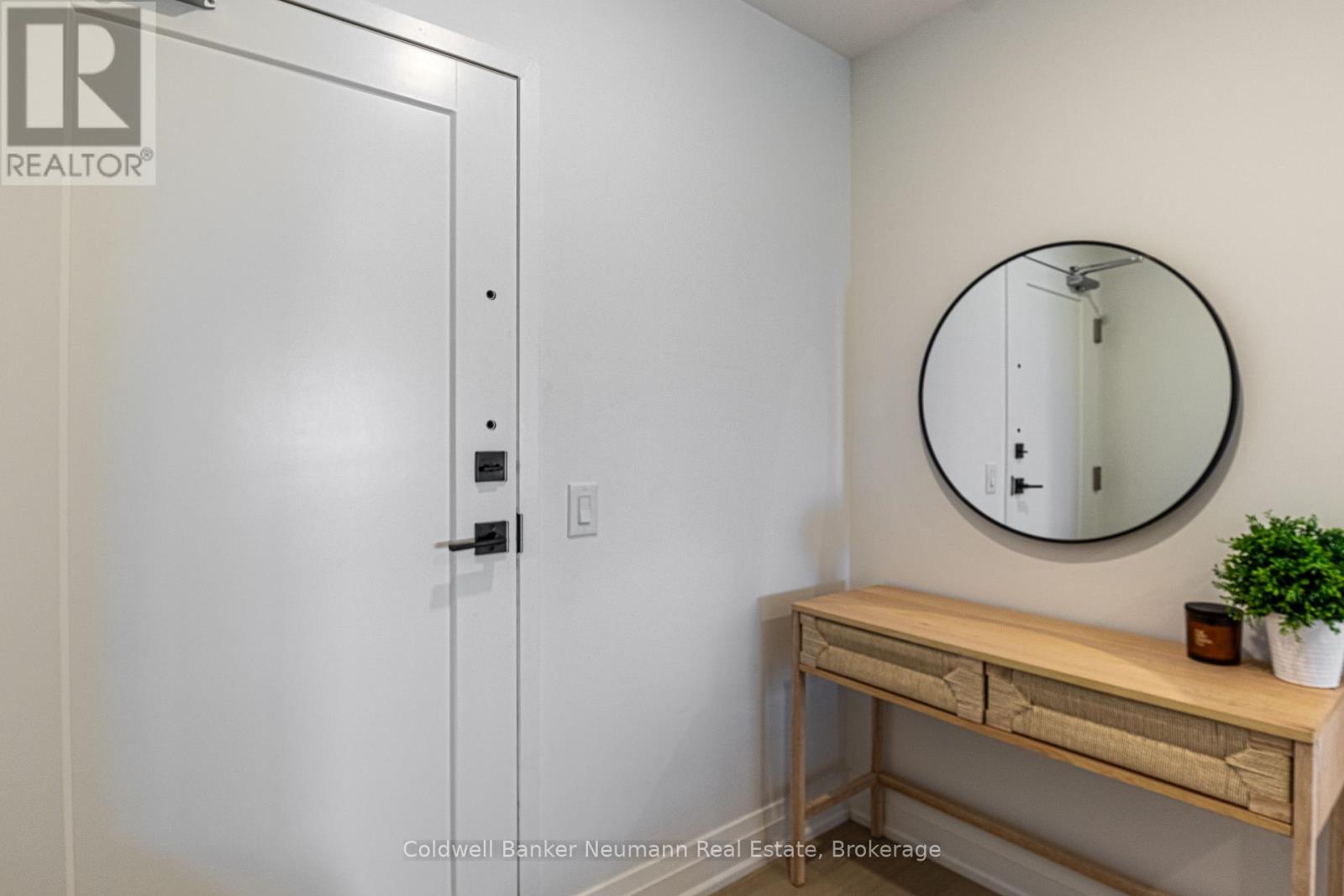 1206 - 71 Wyndham Street S, Guelph, Ontario  N1E 0T7 - Photo 2 - X13640346