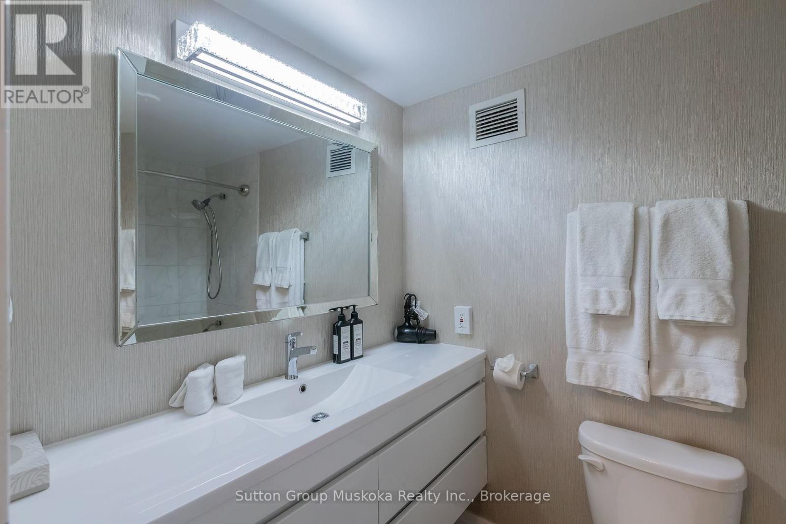302 - 302 Bayshore - Deerhurst Drive, Huntsville, Ontario  P1H 2E8 - Photo 10 - X13640354