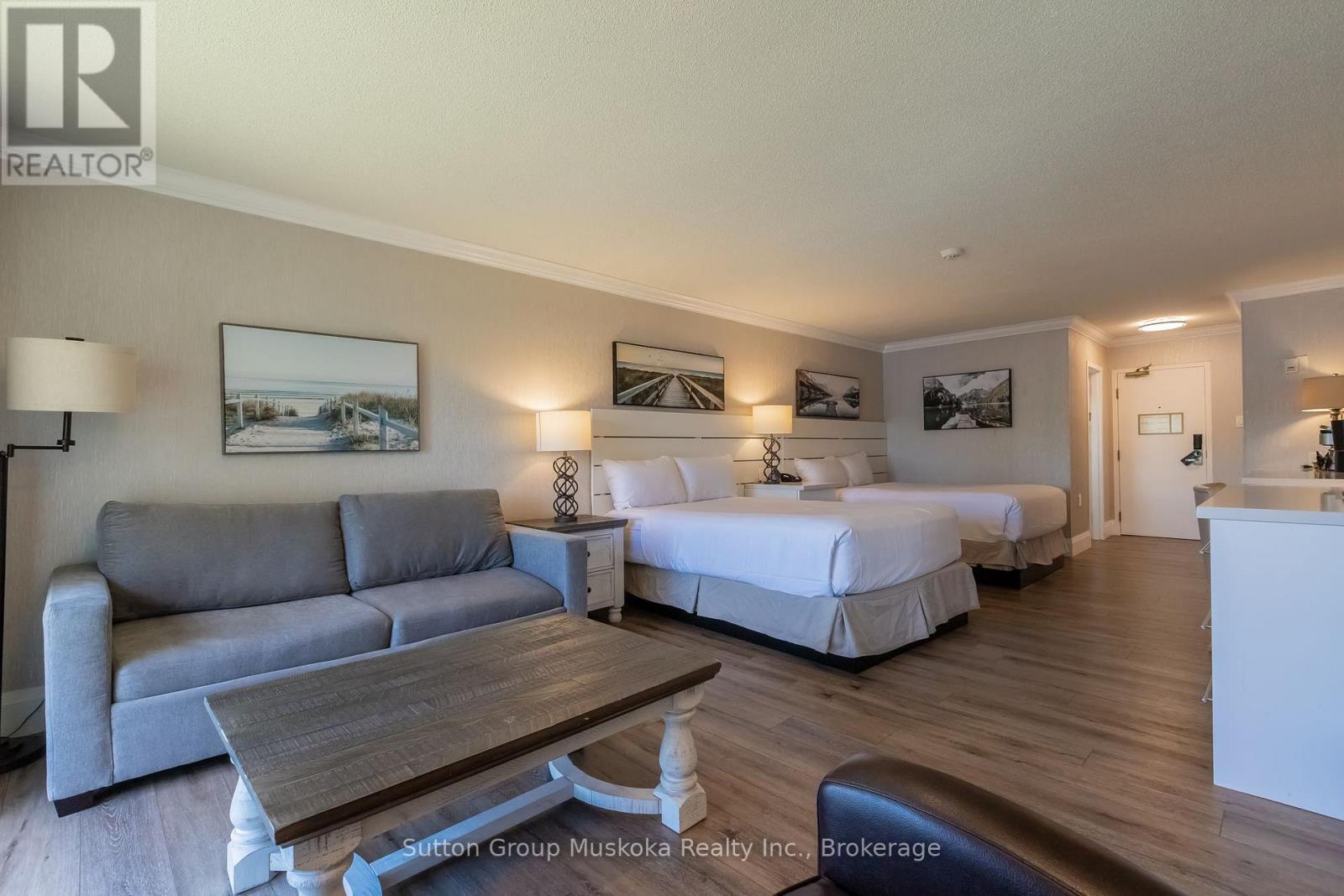 302 - 302 Bayshore - Deerhurst Drive, Huntsville, Ontario  P1H 2E8 - Photo 2 - X13640354