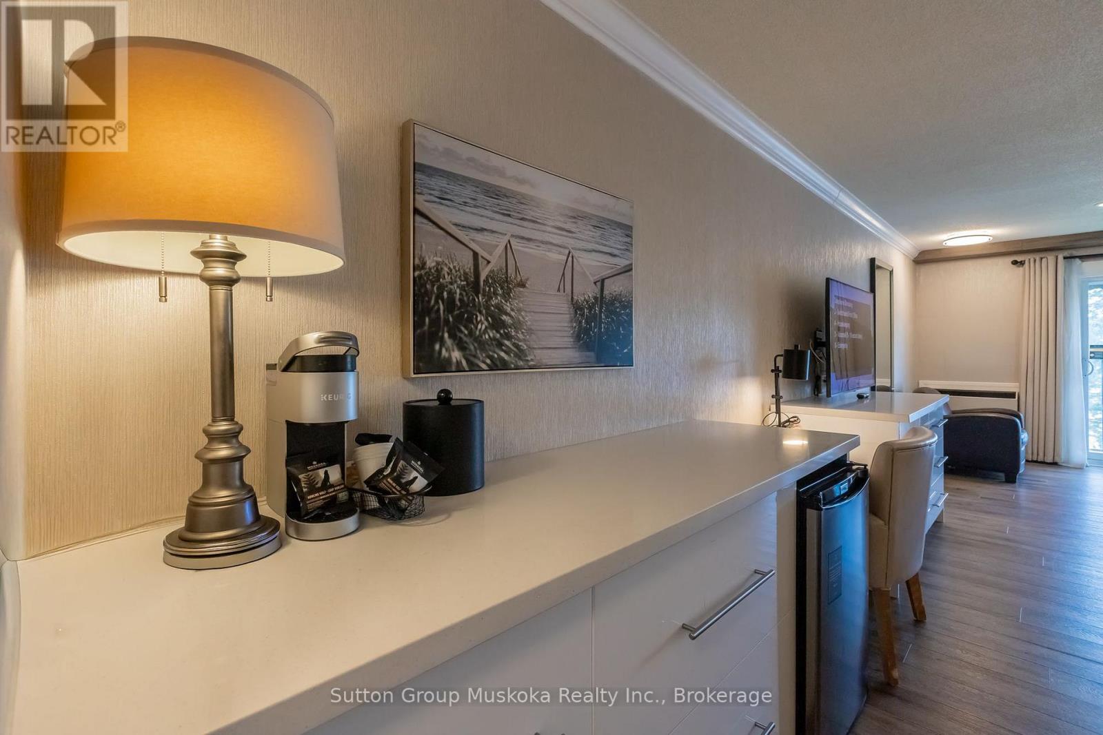 302 - 302 Bayshore - Deerhurst Drive, Huntsville, Ontario  P1H 2E8 - Photo 8 - X13640354