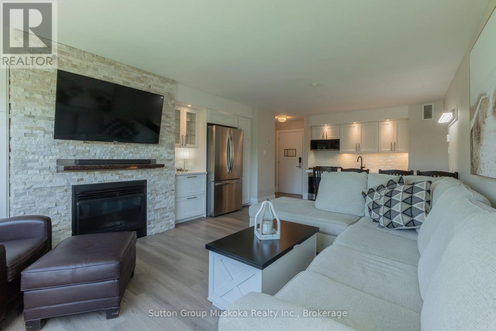 54 - 54-305 Deerhurst, Summit Lodge Drive, Huntsville, Ontario  P1H 2E8 - Photo 5 - X13640404