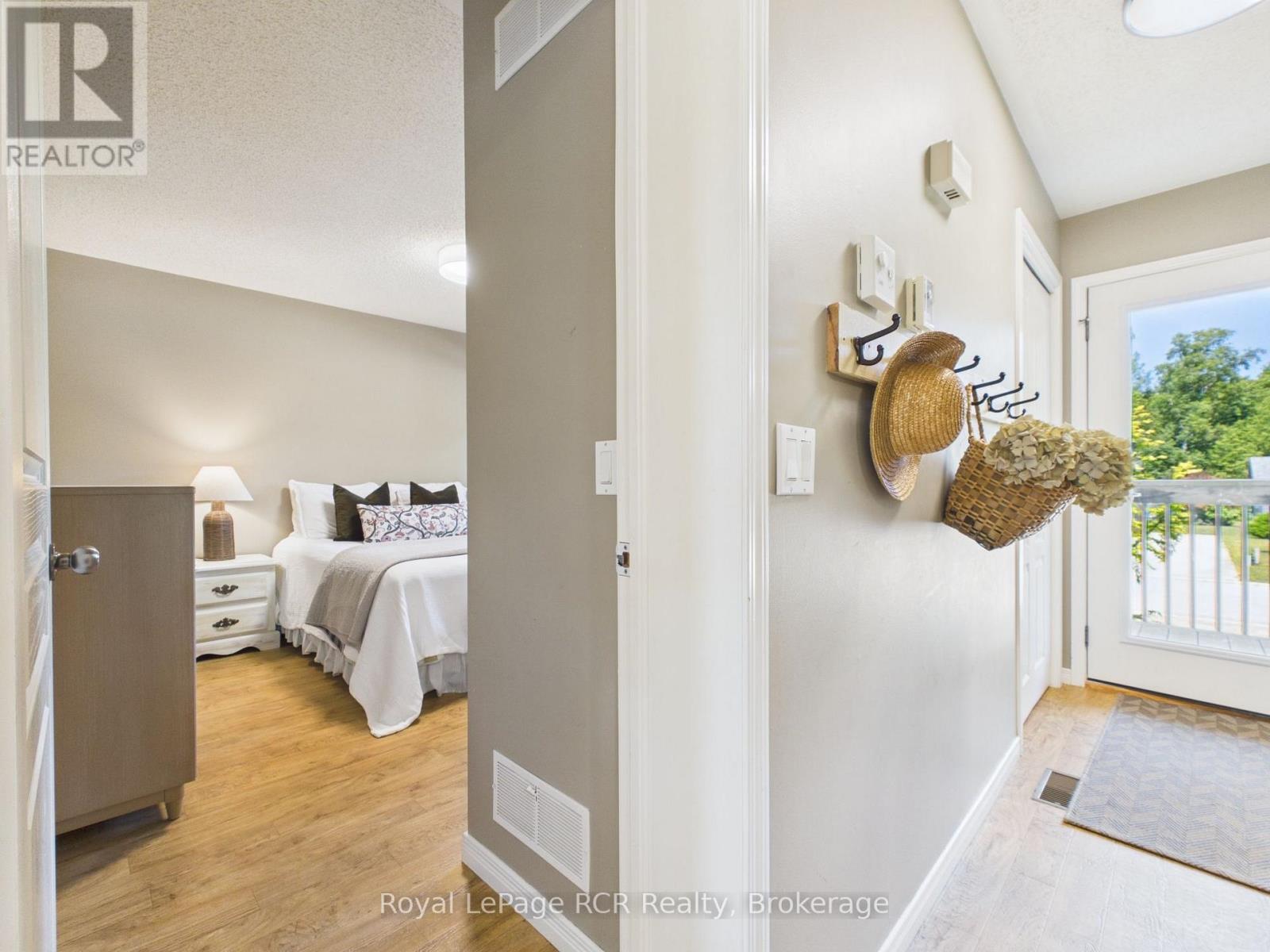 243 Island Street, Saugeen Shores, Ontario  N0H 2L0 - Photo 8 - X13640466