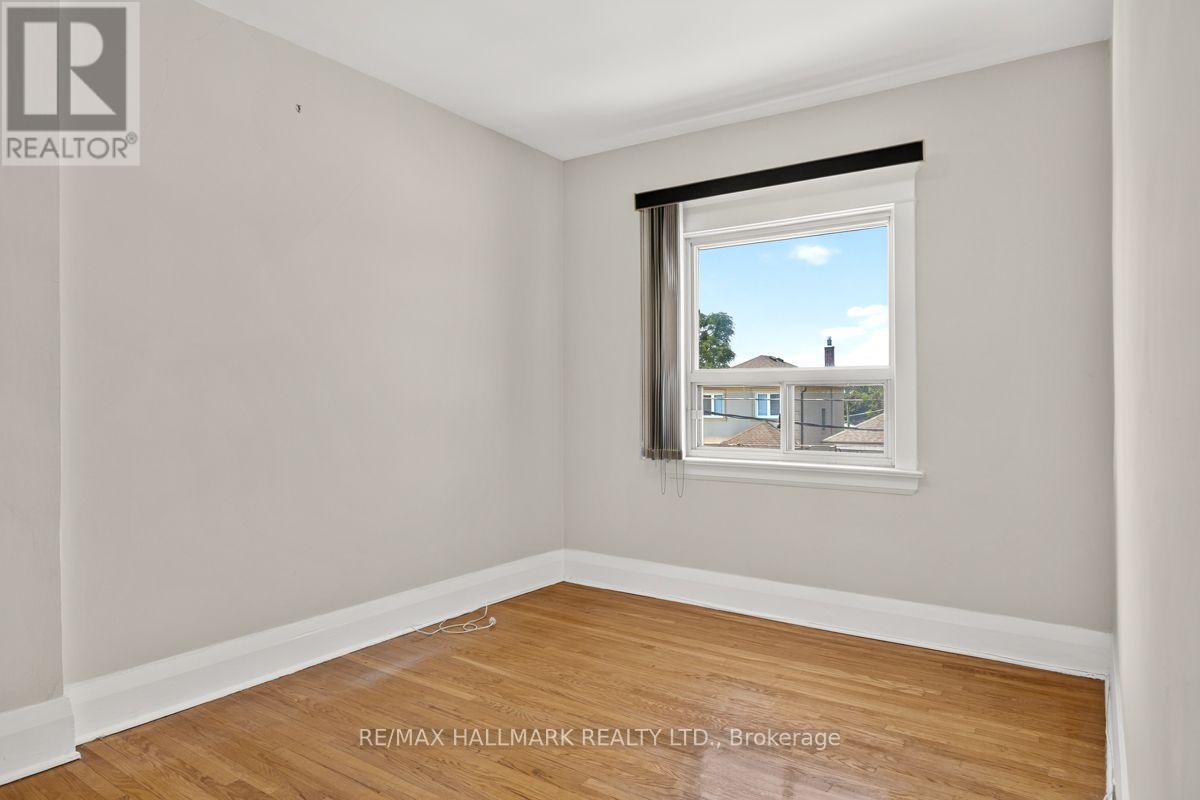 511 Northcliffe Boulevard, Toronto, Ontario  M6E 3L4 - Photo 23 - C13640266