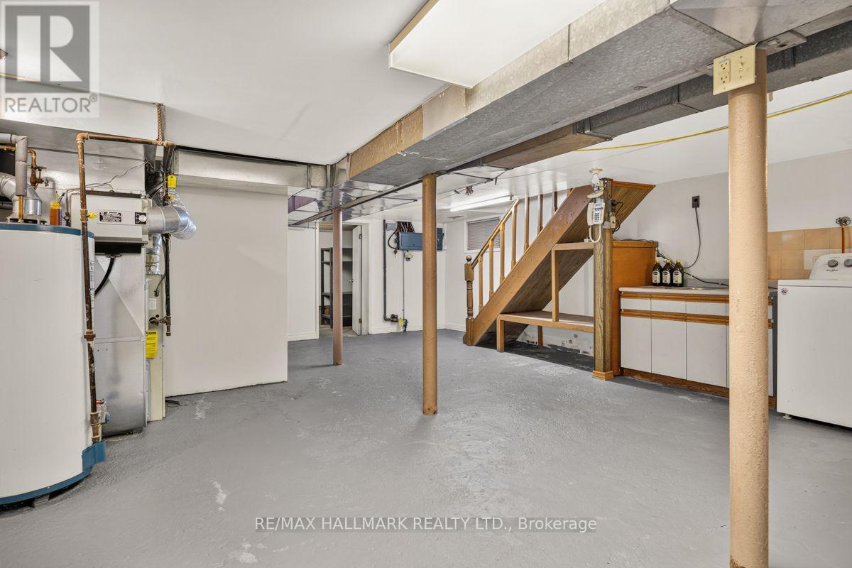 511 Northcliffe Boulevard, Toronto, Ontario  M6E 3L4 - Photo 27 - C13640266
