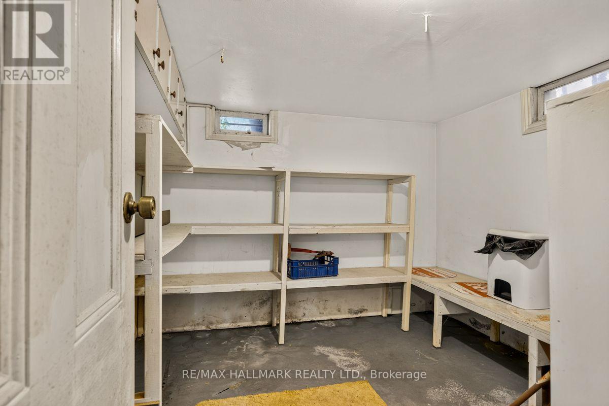 511 Northcliffe Boulevard, Toronto, Ontario  M6E 3L4 - Photo 29 - C13640266