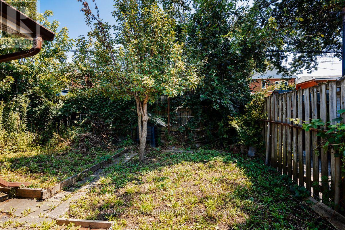 511 Northcliffe Boulevard, Toronto, Ontario  M6E 3L4 - Photo 36 - C13640266
