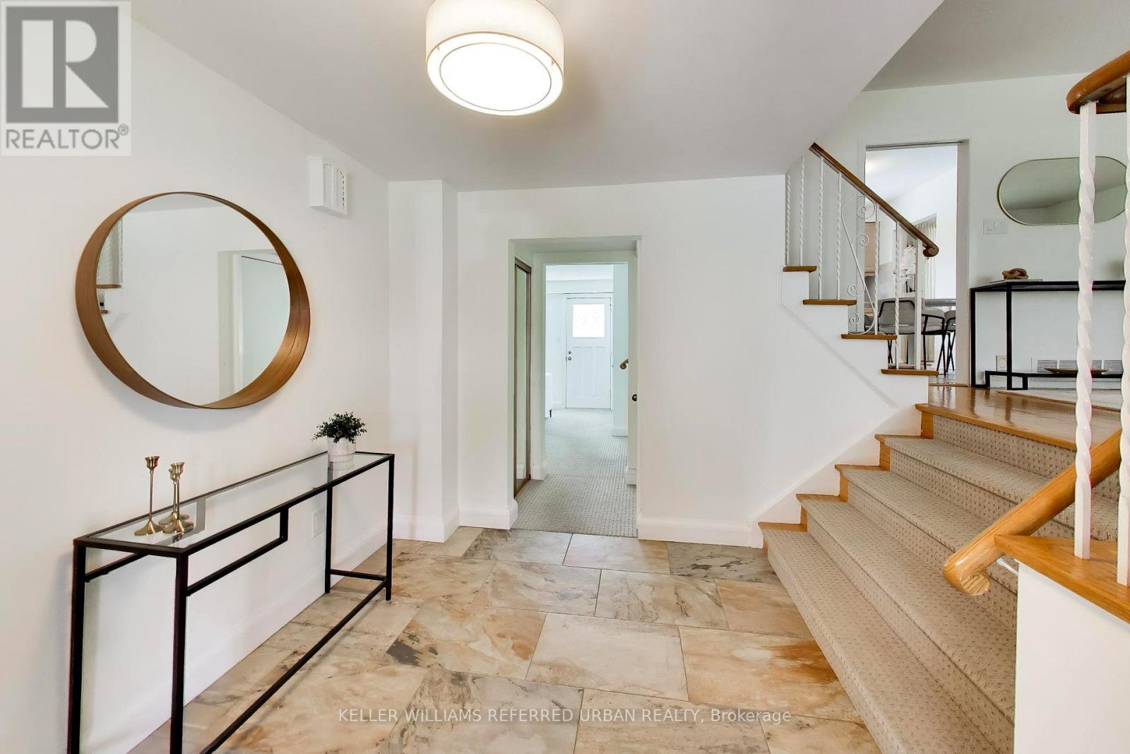22 Crossbow Crescent, Toronto, Ontario  M2J 3M4 - Photo 2 - C13640316