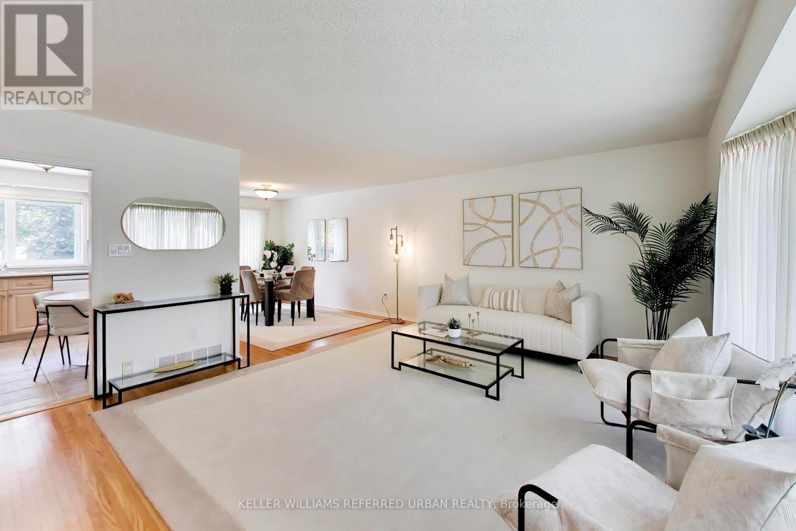 22 Crossbow Crescent, Toronto, Ontario  M2J 3M4 - Photo 3 - C13640316