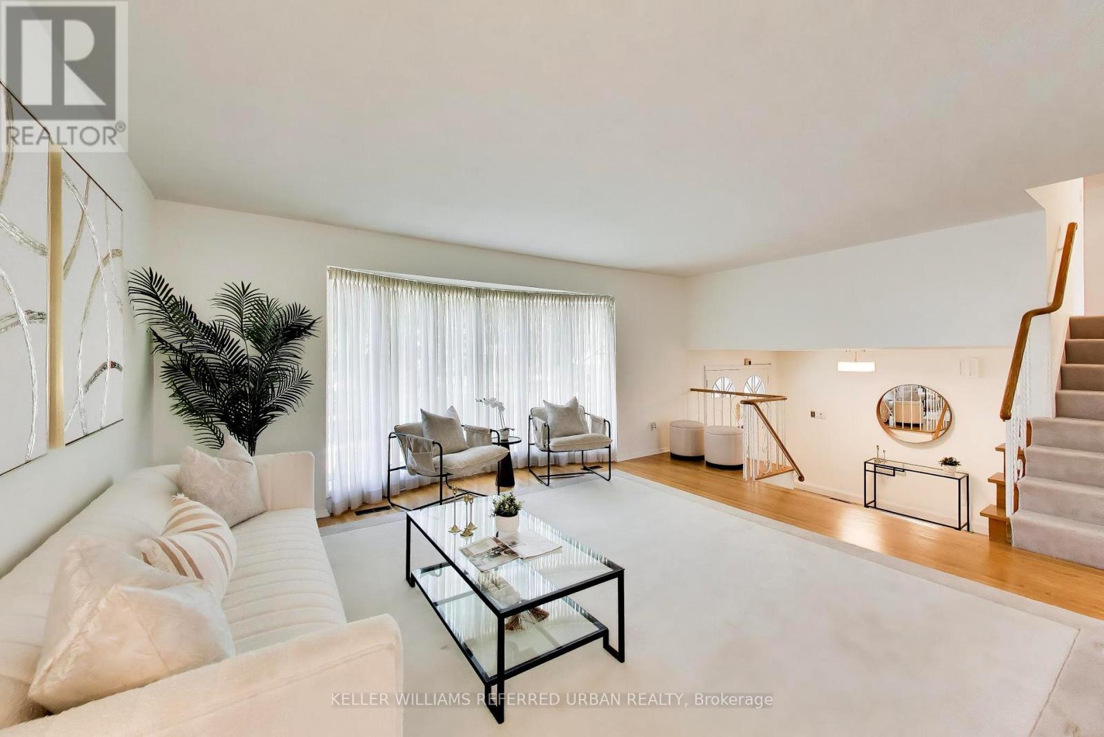 22 Crossbow Crescent, Toronto, Ontario  M2J 3M4 - Photo 4 - C13640316