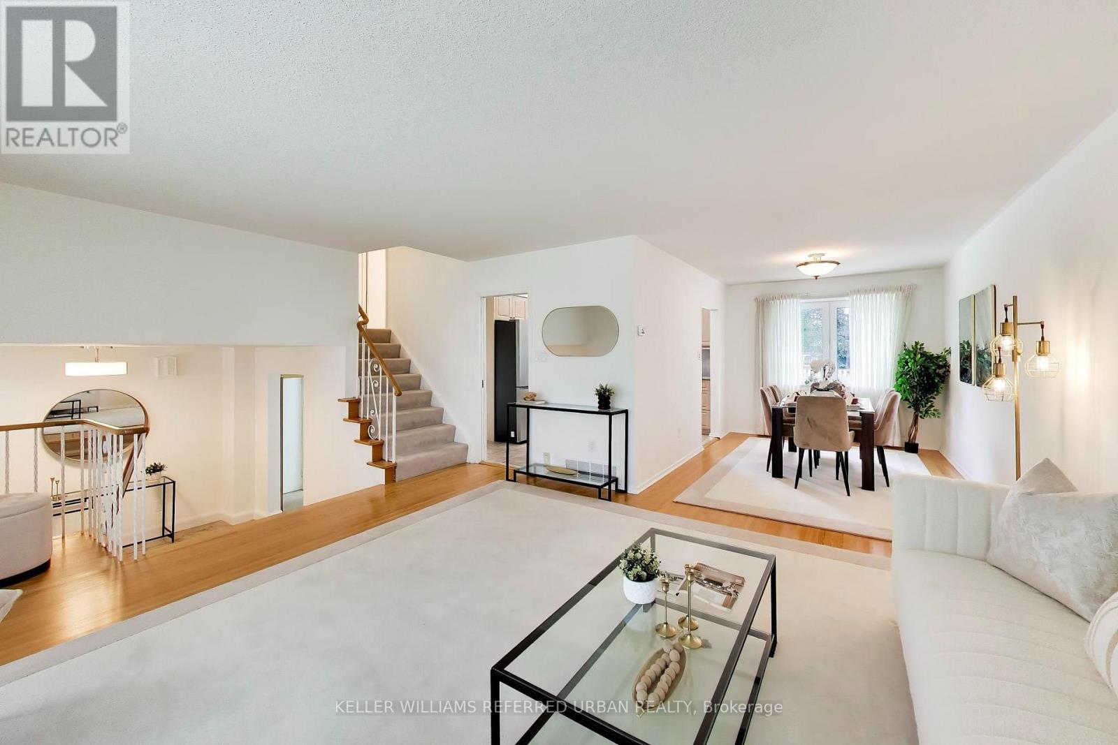 22 Crossbow Crescent, Toronto, Ontario  M2J 3M4 - Photo 5 - C13640316
