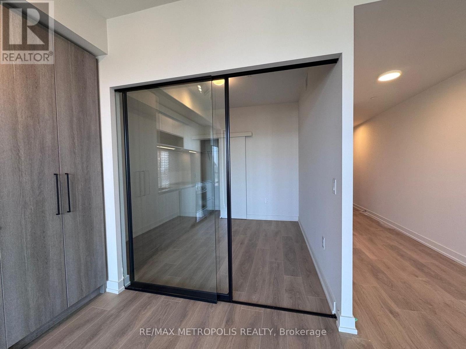 1418 - 181 Sterling Road, Toronto, Ontario  M6R 2B2 - Photo 6 - C13640440