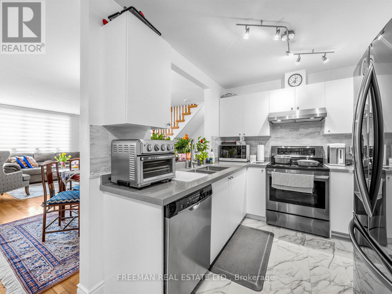 C13 - 108 Finch Avenue W, Toronto, Ontario  M2N 6W6 - Photo 15 - C13640478